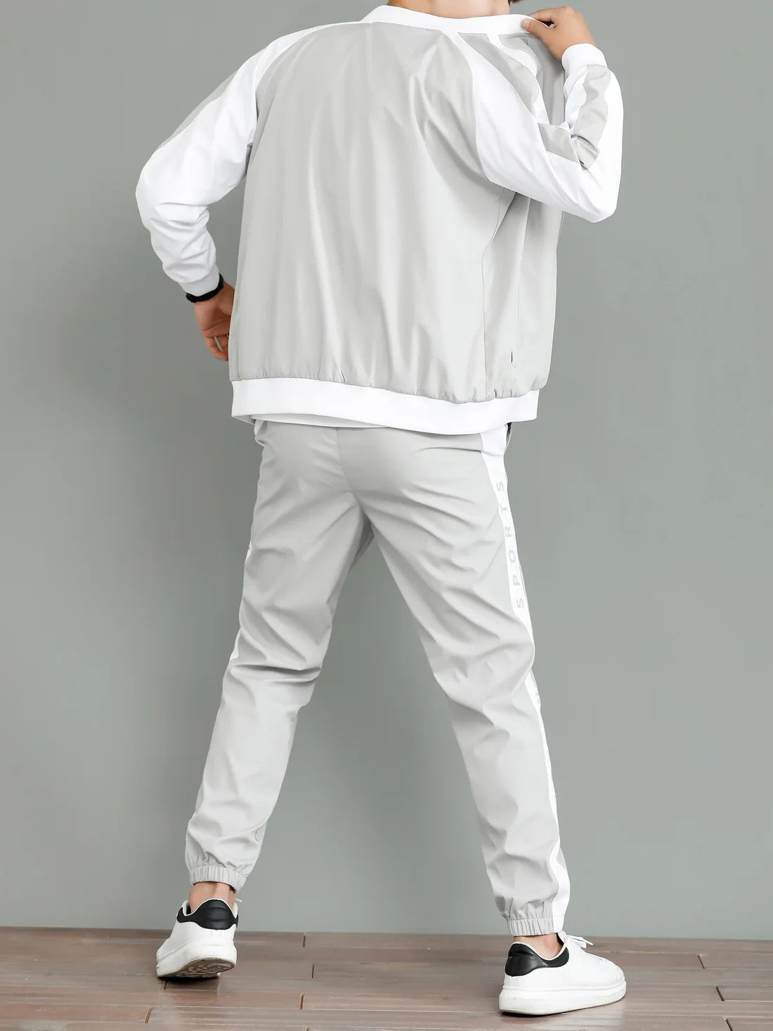 Men's Casual Zip Up Tracksuit and Jogging Suit |  Ideal for Autumn/Winter